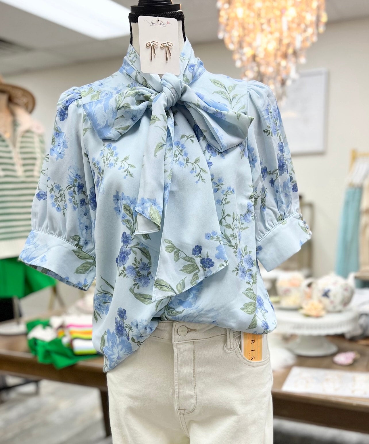 étoileLace Blouse flower lace blouse Treat Ürself étoile flower